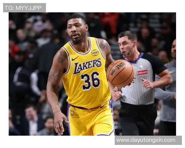 马库斯斯马特的篮球之路:从默默无闻到NBA明星的成长历程