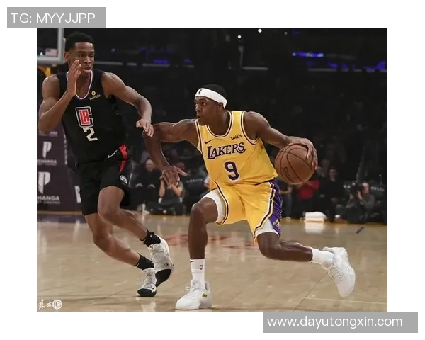 2017年湖人队与快船队精彩对决回顾与分析