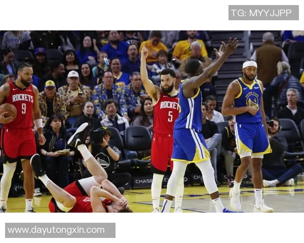 勇士与马刺西部决赛第四场激战回顾与精彩瞬间分析